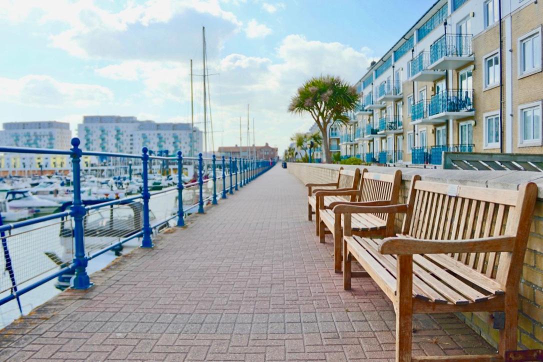 Apartament Marina Living With Parking, Balcony, Quiet And Secure Okręg wyborczy Hove Zewnętrze zdjęcie