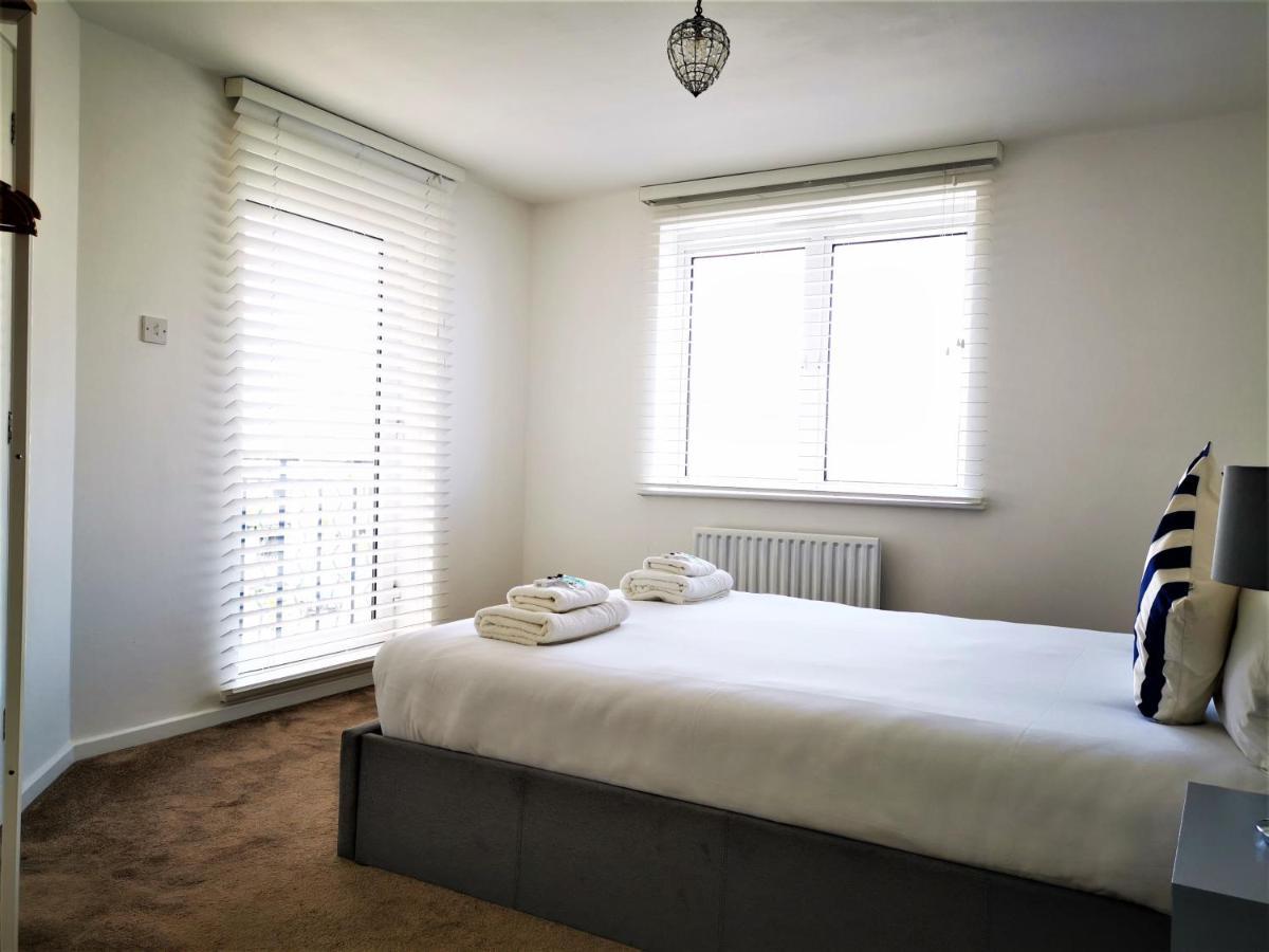 Apartament Marina Living With Parking, Balcony, Quiet And Secure Okręg wyborczy Hove Zewnętrze zdjęcie