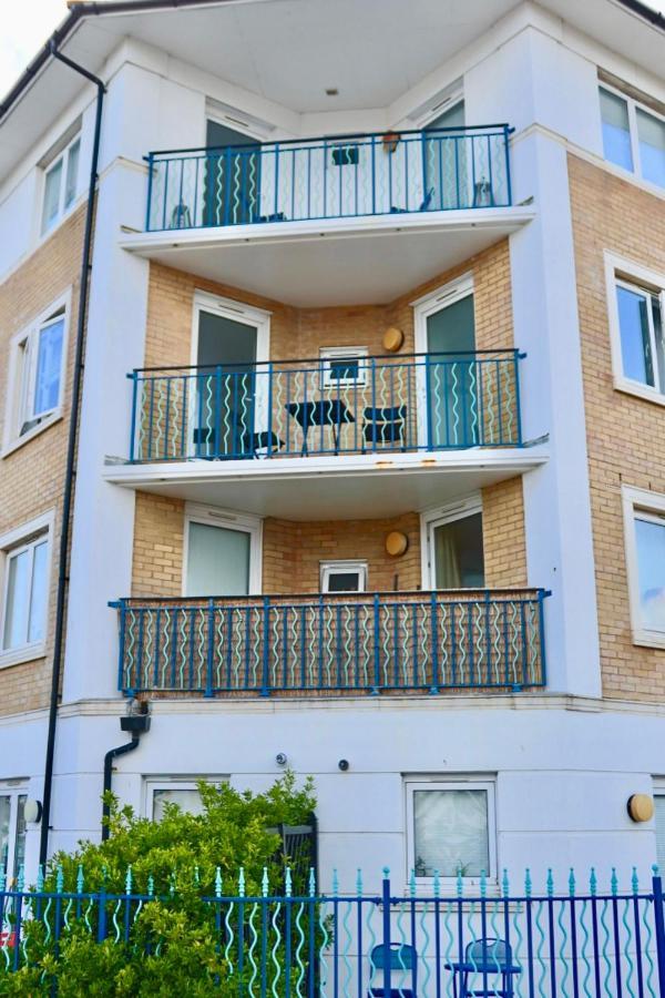 Apartament Marina Living With Parking, Balcony, Quiet And Secure Okręg wyborczy Hove Zewnętrze zdjęcie